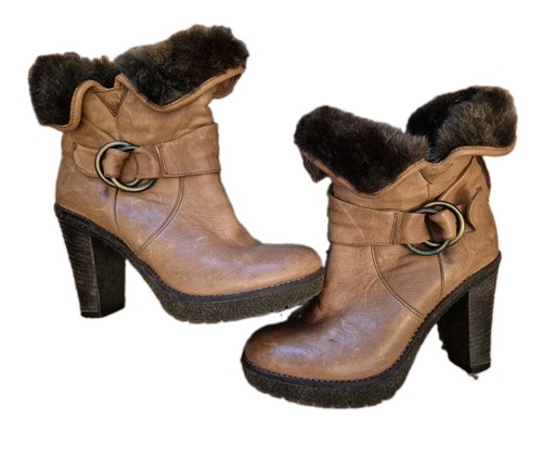 Damenschuhe.Stiefeletten